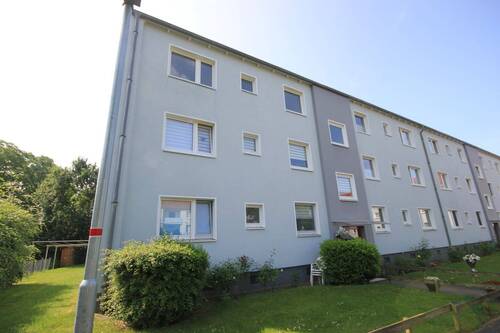 Eingangsansicht - 4 Zimmer Etagenwohnung zum Kaufen in Verden
