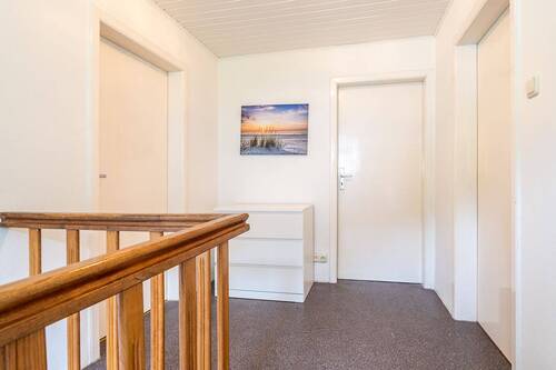 18382 Flur - 