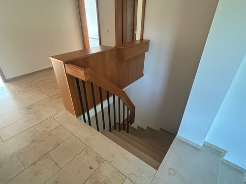 Treppe ins UG - 