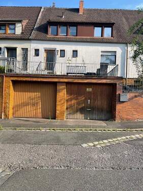 Außenansicht - 6 Zimmer Doppelhaushälfte zum Kaufen in Oberasbach
