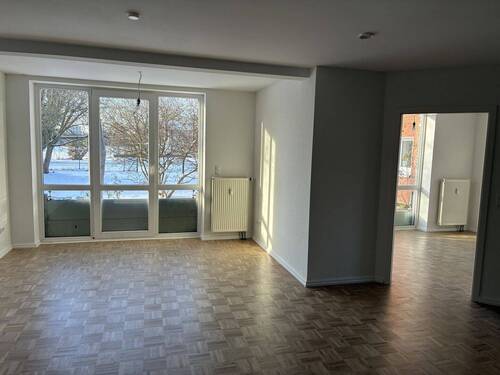 Zimmer 1 - 4 Zimmer Etagenwohnung in Oststeinbek