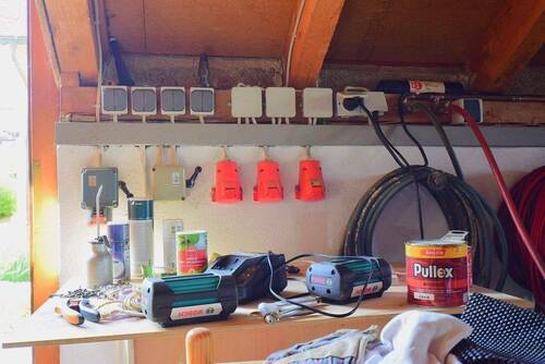 Werkstatt über den Garage mit Drehstromanschluß - 
