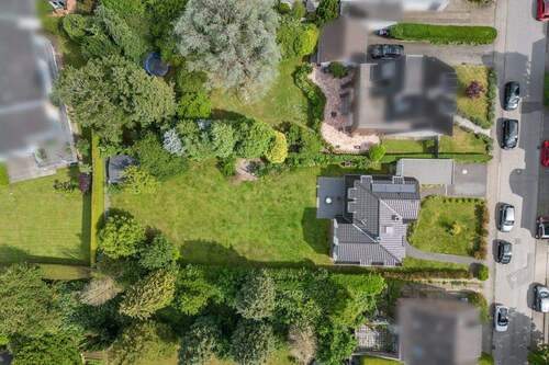Grundstücks- und Hausansicht - 6 Zimmer Einfamilienhaus zur Miete in Aachen / Verlautenheide