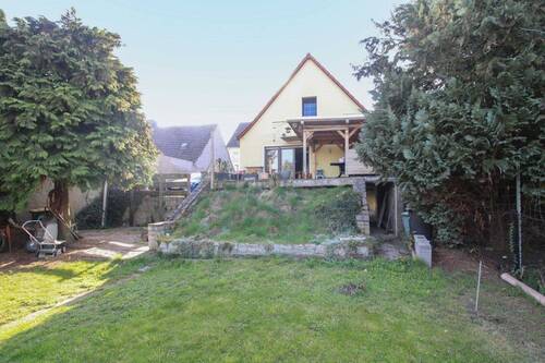 Hausrückansicht(1) - 4 Zimmer Einfamilienhaus zum Kaufen in Hecklingen