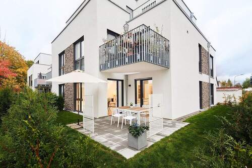 Ansicht Garten - NEUE MUSTERWOHNUNG! 3-Zi.-Eck-Whg.,Tageslichtbad, EBK, Gäste-WC! Sie erhalten sogar den KfW-Zuschuss in Höhe von 26.250€!