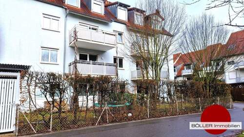 Hausansicht - 3 Zimmer Etagenwohnung zur Miete in Erlangen