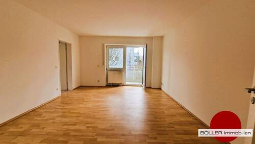 Wohnzimmer - Etagenwohnung mit 72,00 m&sup2; in Erlangen zur Miete