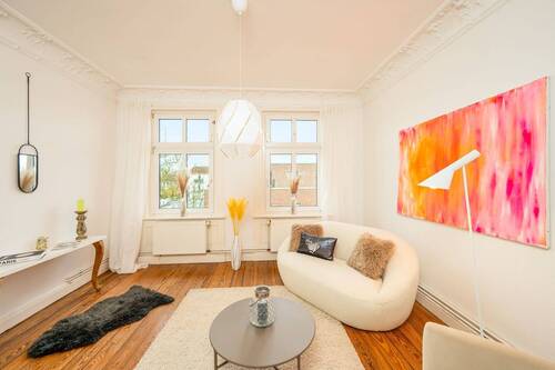 Wohnzimmer - 3 Zimmer Etagenwohnung zum Kaufen in Hamburg