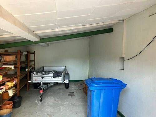 Garage - 