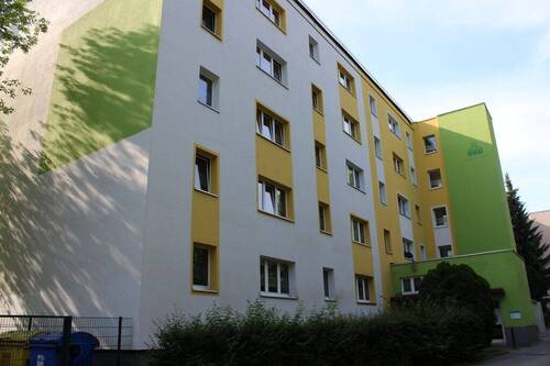 Hausansicht - Etagenwohnung mit 30,00 m² in Chemnitz zur Miete