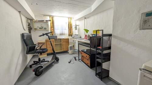 Nutzfläche/ Büro KG - 