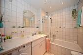 Praktisches Badezimmer - 