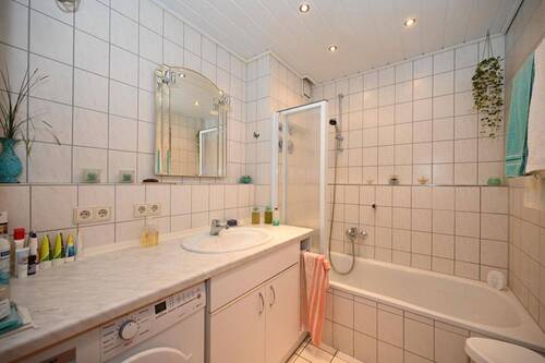 Praktisches Badezimmer - 