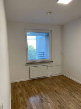 Bild 2 - 2 Zimmer Etagenwohnung zum Kaufen in hamburg