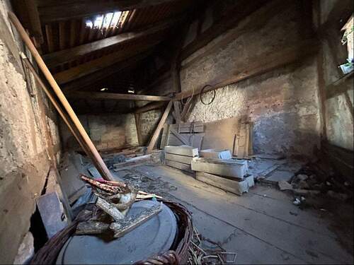 Dachboden über Garage - 