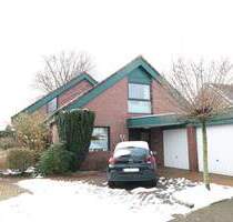 Modernisiertes, topgepflegtes Wohnhaus mit Keller, Doppelgarage und schönem Garten - Cloppenburg