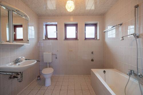 Badezimmer Erdgeschoss - 