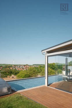 Pool und Fernblick - Einfamilienhaus mit 164,00 m² in Marktbreit zum Kaufen