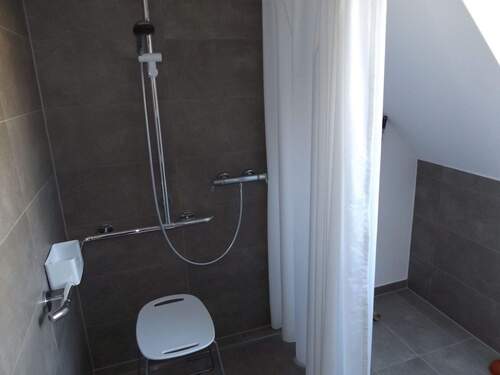 Großzügiges Badezimmer - 