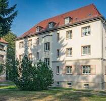 Großzügige 2-Raum-Altbauwohnung mit Balkon - Chemnitz Schönau