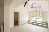 Wohn_Essbereich - Zuhause ankommen! 2025 modernisierte 4 Zi.-Wohnung in Gailingen mit Garage und schönem Garten