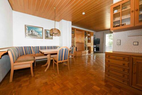 Essen-Wohnen - 5 Zimmer Reihenmittelhaus in Ludwigsburg