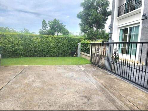 Bild 2 - 4 Zimmer Mehrfamilienhaus, Wohnhaus zum Kaufen in Nakhon Ratchasima