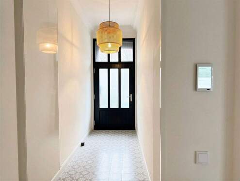 Eingangsbereich / Flur - 6 Zimmer Reihenmittelhaus zum Kaufen in Mönchengladbach