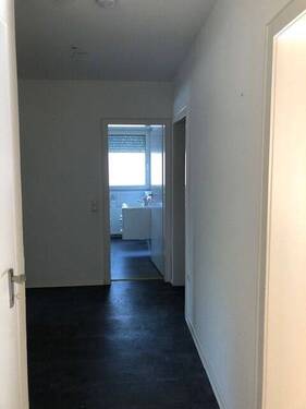 IMG_4718.jpg - Gepflegte 3 Zimmer-Wohnung, Küche,Abstellkammer,Bad