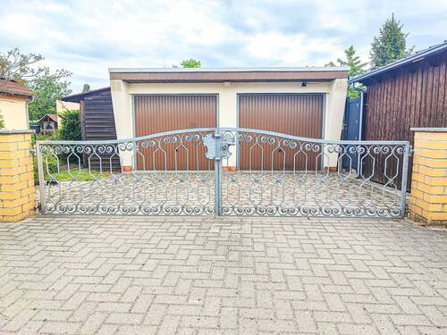 Doppelgarage - 6 Zimmer Einfamilienhaus zum Kaufen in Raguhn-Jeßnitz