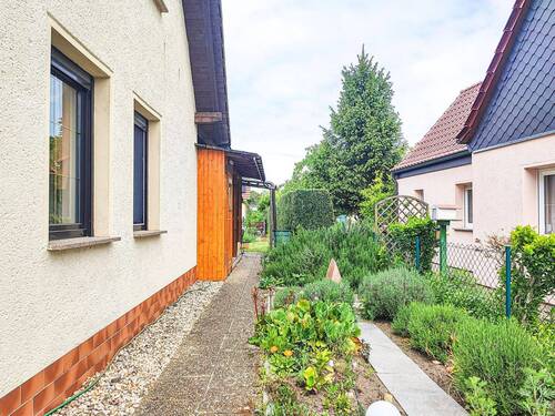Nachbarschaft - Einfamilienhaus mit 238,00 m² in Raguhn-Jeßnitz zum Kaufen