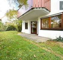 2,5-Zimmer-Erdgeschosswohnung mit sonniger Terrasse und Tiefgaragenstellplatz in Leonberg-Warmbronn