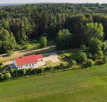 Natur trifft Qualität:A+ Massivhaus am Waldrand - Alleinlage, 230 m² Wfl. auf 1808m², prov.frei - Dentlein am Forst