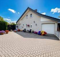 Luxus trifft Lebensqualität - Wohnen am Alfsee mit Sonnenenergie und Wohlfühlgarantie - Rieste