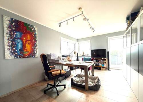 Büro 2 mit Balkon - 