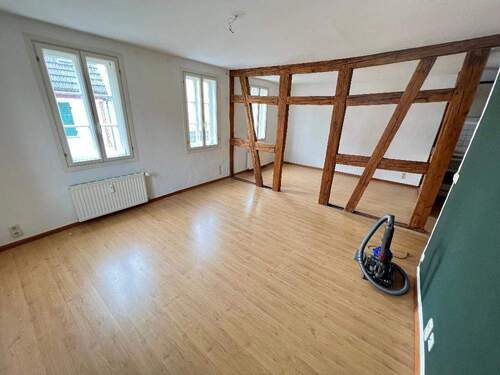 Wohnbereich mit Blick in Essbereich - 3 Zimmer Etagenwohnung zur Miete in Hochheim am Main