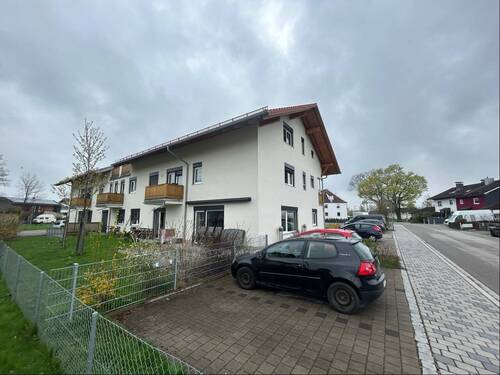 Ansicht - Etagenwohnung mit 48,00 m&sup2; in Großkarolinenfeld zum Kaufen