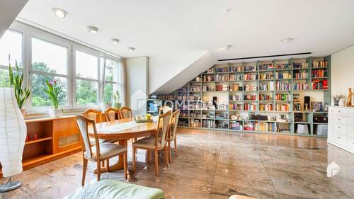 Wohnzimmer 3 - 4 Zimmer Etagenwohnung zum Kaufen in Augsburg