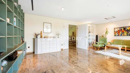 Wohnzimmer 2 - 4 Zimmer Etagenwohnung in Augsburg
