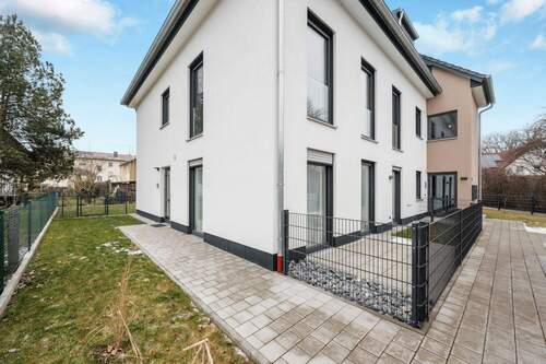 Terrasse - Etagenwohnung mit 44,00 m&sup2; in Karlsfeld zum Kaufen