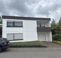 Wannemacher Immobilien **** Schöner freistehender Bungalow in einer der begehrtesten Lage von Neunkirchen - Wellesweiler****