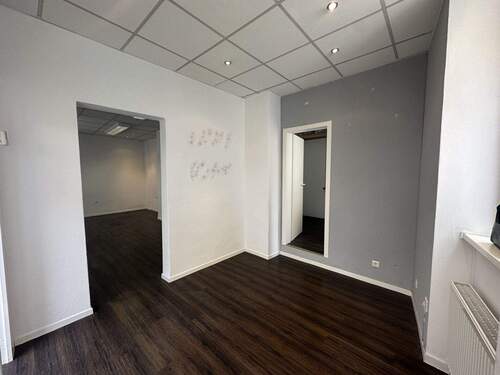 Eingang - 2 Zimmer Gewerbeobjekt (Büro, Produktion, Verkauf) in Neustadt an der Weinstraße