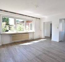 Lichtdurchflutete Bürofläche im Erdgeschoss und Souterrain mit PKW-Stellplätzen - Wedel