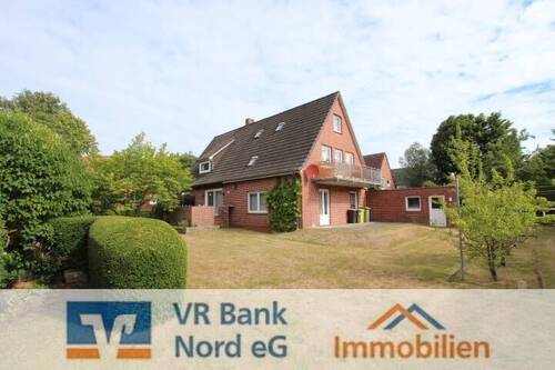 Bild 1 - Wohnhaus mit Hauptwohnung und 2 Ferienwohnungen in unmittelbarer Nordseenähe