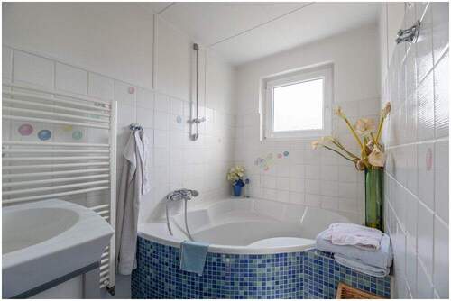 Badezimmer im Erdgeschoss - 
