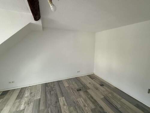 Schlafzimmer DG - Mehrfamilienhaus, Wohnhaus mit 390,00 m&sup2; in Boppard zum Kaufen