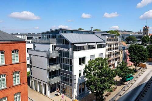 Hausansicht - Büro mit 91,90 m&sup2; in Rostock zum Kaufen