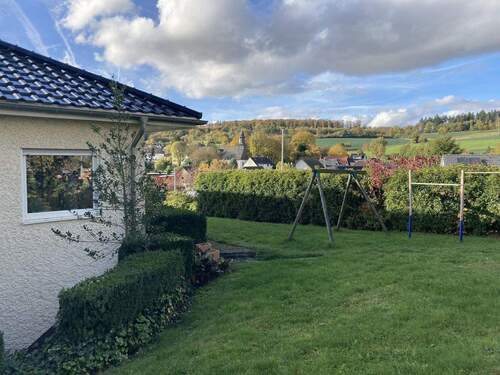 Fernblick aus dem Garten - 