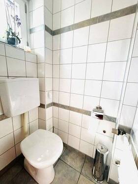 WC - 
