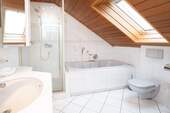 Tageslichtbadezimmer Dachgeschoss (II) - 